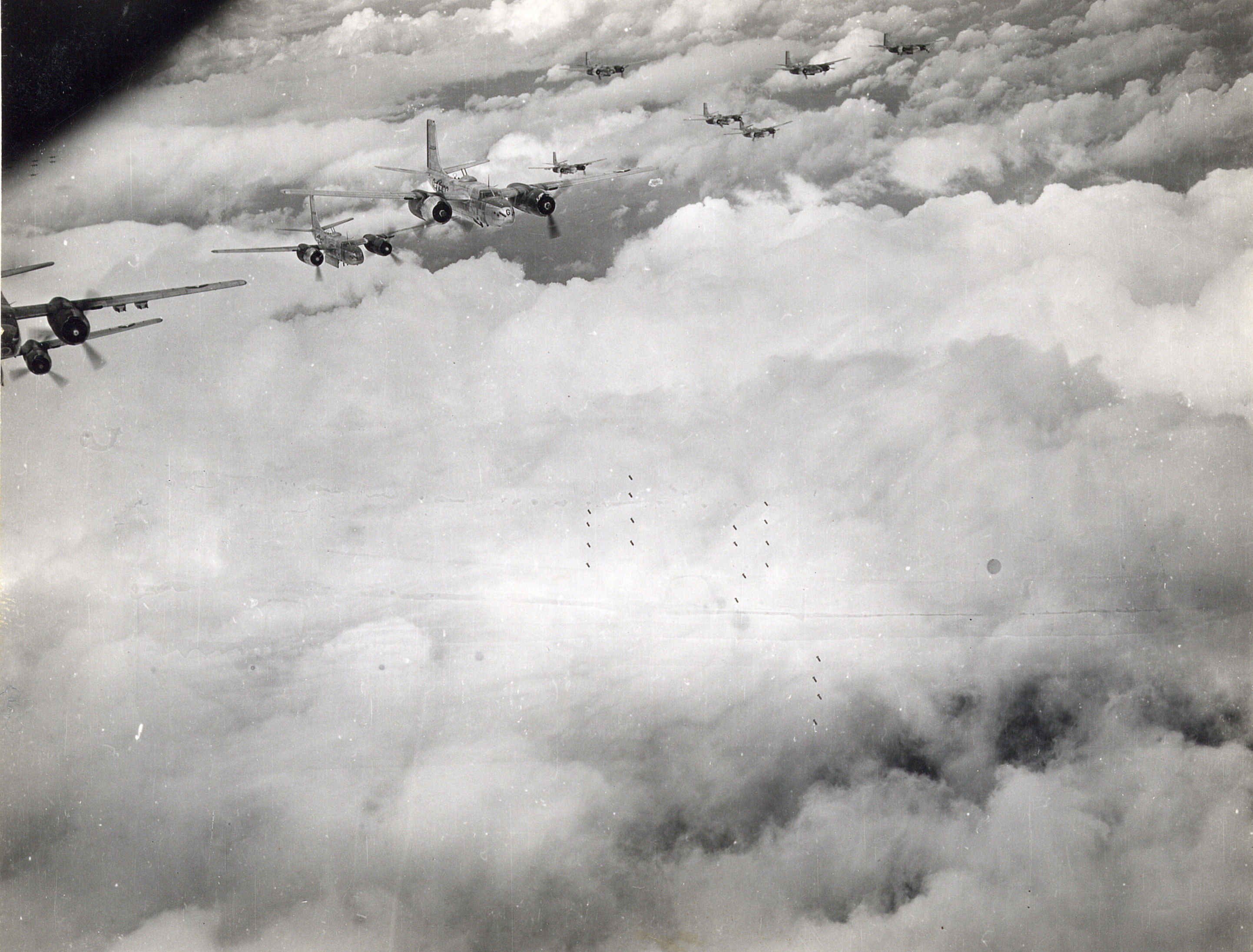 1944combatbombmission4.jpg